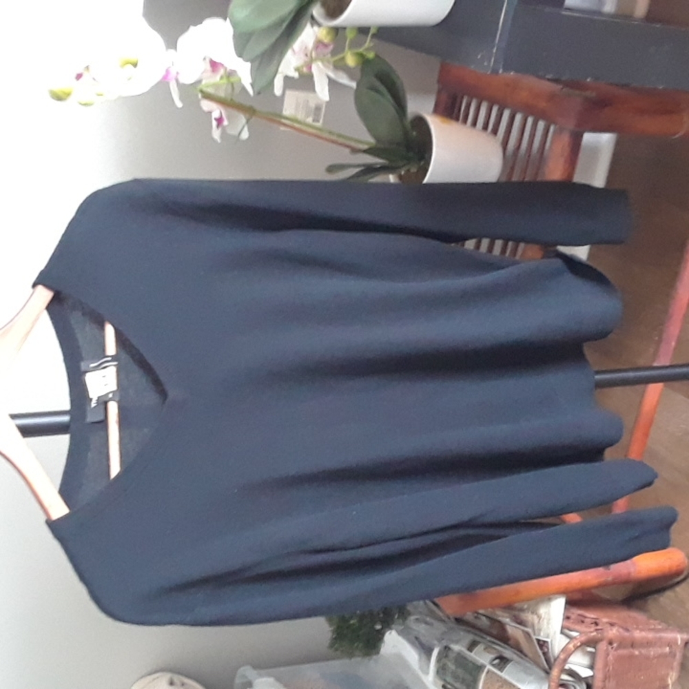 Theory black v  neck sweater